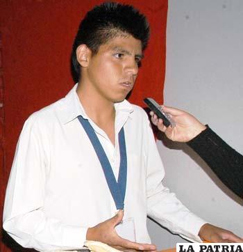 Representante de “Zonas Jóvenes”, Israel Cruz Triveño