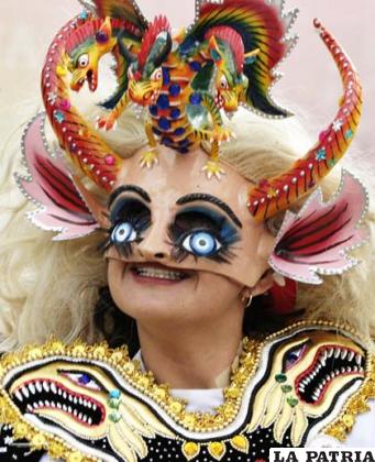 El Carnaval de Oruro, es una festividad fastuosa rica en colores, mitos, sonidos y cultura