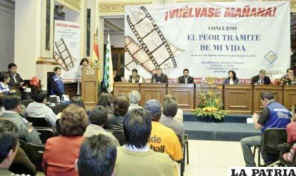 Concurso nacional “El peor trámite de mi vida”