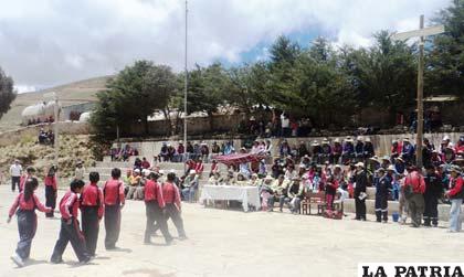Alumnos de “Sayari”, presentaron demostraciones en clausura de la gestión escolar