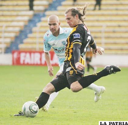 Marchesini de Strongest ante Sanjurjo de Aurora