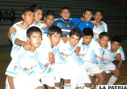 Integrantes de la selección de Oruro en la categoría Sub-14