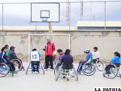 El combinado local del deporte integrado en la última práctica