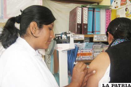 Oruro alcanzó optima cobertura en campaña de vacunación