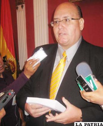 El proyectista, Gerardo Araujo