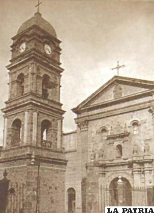Portada del templo de la Catedral ubicada en la calle La Plata esquina Adolfo Mier
