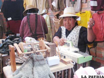 Los productos que se exportan con mayor frecuencia son las artesanías