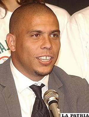 Ronaldo Nazario (ES.WIKIPENDIA.ORG)