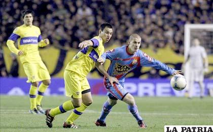 Boca y Arsenal volverán a enfrentarse esta noche (foto: ultimahora.com)