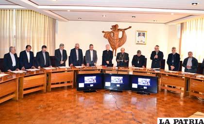 Obispos bolivianos preocupados por el incremento del narcotráfico en el país /APG