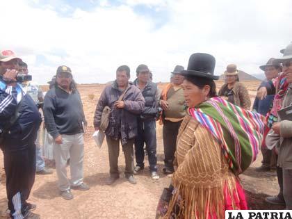 Comunarios de San Antonio de Crusani (Oruro) preocupados porque pasarán a depender de La Paz