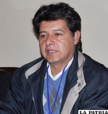 Roberto Amusquivar