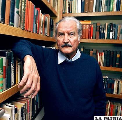 Carlos Fuentes recibió homenaje post mórtem