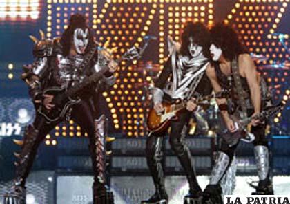 “Kiss” demostró ser una banda rockera inmortal