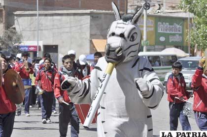 Las cebras también participaron en la movilización contra las drogas