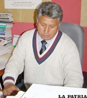 Secretario de Asuntos Jurídicos, Edgar Ajata