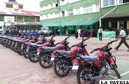 Son 25 motocicletas que se destinaron al Comando Departamental de la Policía de Oruro