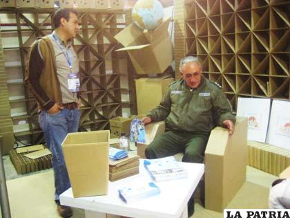 El comandante de Policía, Cnl. Wenceslao Zea O’phelan Palza visitó Expoteco