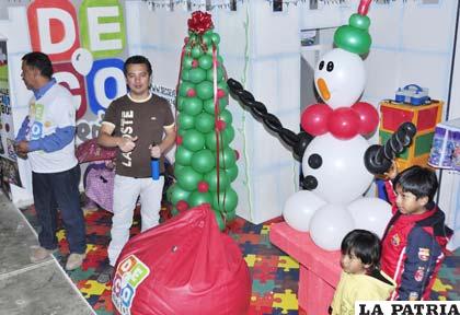El stand de “Decoeventos” fue atractivo para los niños