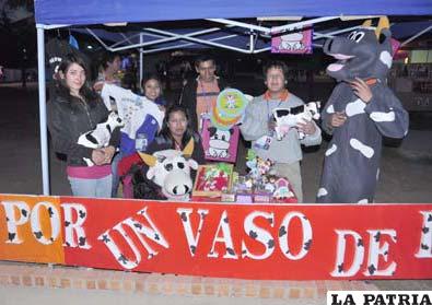 Los voluntarios que trabajan por los niños de la cárcel
