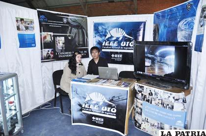 Los estudiantes universitarios también aportaron al desarrollo de la feria