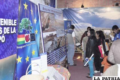 El público se interesó por el Programa de la Cuenca Poopó