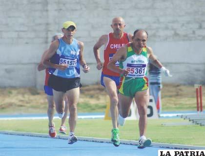 Gregorio Gutiérrez toma la delantera en 1.500 metros 