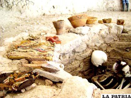 Restos humanos de hace 10.000 años resguardados en caverna de Puqui