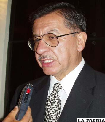 Ing. Carlos Sandy Antezana, experto en Minería, exlegislador boliviano