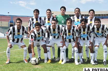 Oruro Royal con el afán de mantenerse en la punta de la tabla