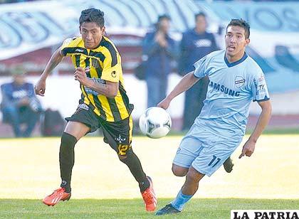  Bolívar venció por 2-0 en el partido de ida