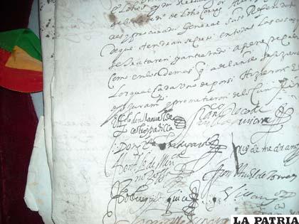 Firmas del fundador y primeras autoridades de la Villa orureña
