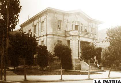 Por su estilo arquitectónico el Colegio “Simón Bolívar” fue declarado Patrimonio Nacional