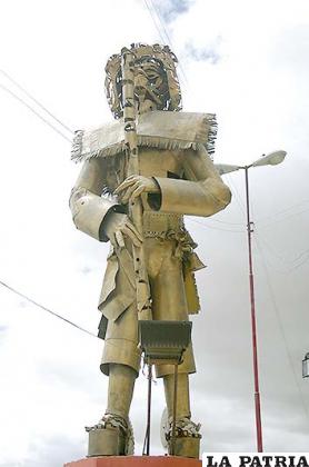 El Phujllay de Tarabuco forma parte de las esculturas