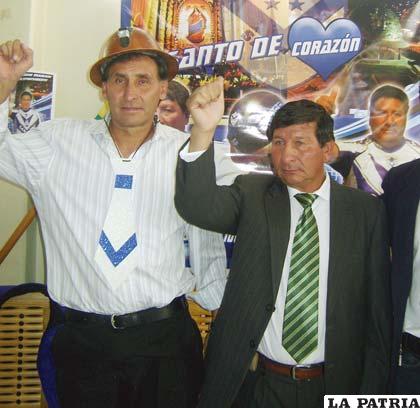 Ferrufino junto a Fernández en la presentación de su candidatura
