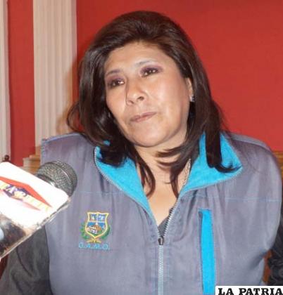 Pimentel niega que exista un documento privado con Milena Fernández
