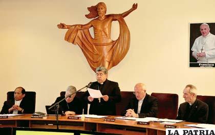 Obispos piden a las personas ser osadas para llevar el evangelio de Dios a la gente