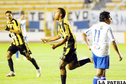 Reinoso abrió el marcador en el partido
