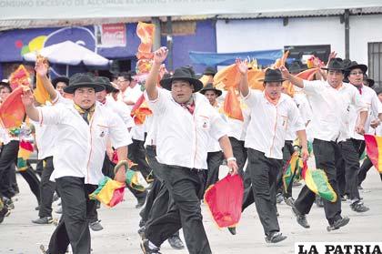 Desde hoy Oruro ya respira una nueva versión de su Carnaval patrimonial