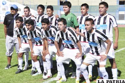 Oruro Royal es puntero en el torneo de la AFO