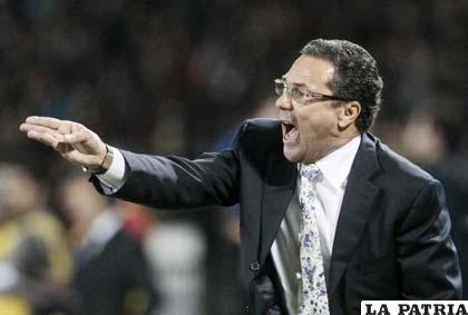 Vanderlei Luxemburgo dejó la dirección técnica de Fluminense