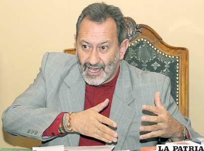El opositor Yaksic criticó proselitismo del gobierno