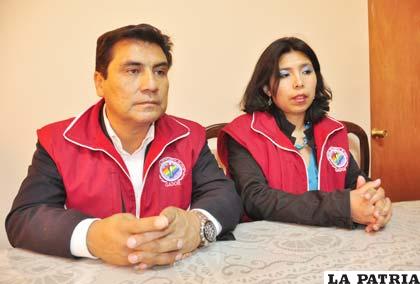 Autoridades del Sedes informando sobre los resultados de su recorrido al área rural