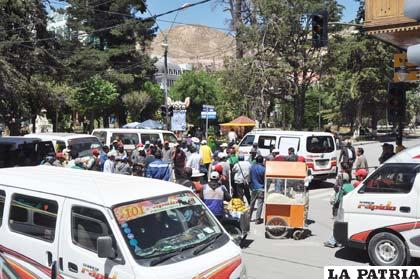 Vecinos piden a transportistas no afectar a la población con bloqueos