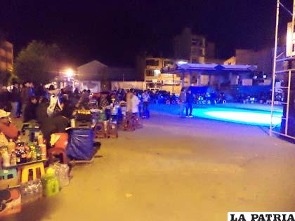 Venta de ponches en serenata de Amior