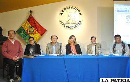 Presentación del libro sobre la situación de la libertad de prensa en Bolivia 