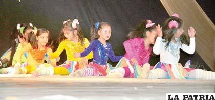 Oruro tiene buena participación en Circuito Bolivia Danza