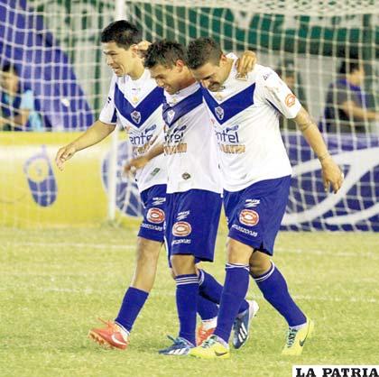 Saucedo, Gomes y Neumann festejan el empate