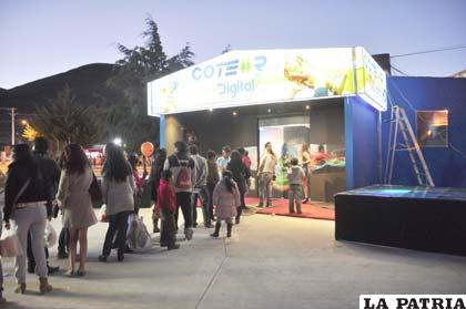 Gran interés por ingresar al stand de Coteor