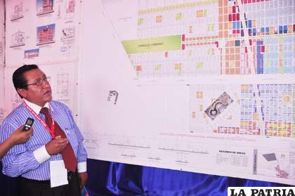 Momento de la explicación sobre el proyecto de Parque Urbano